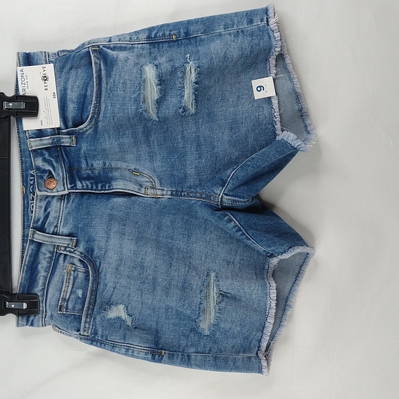 Arizona Jean Co Jeans Shorts Size: 9 - Picture 1 of 6